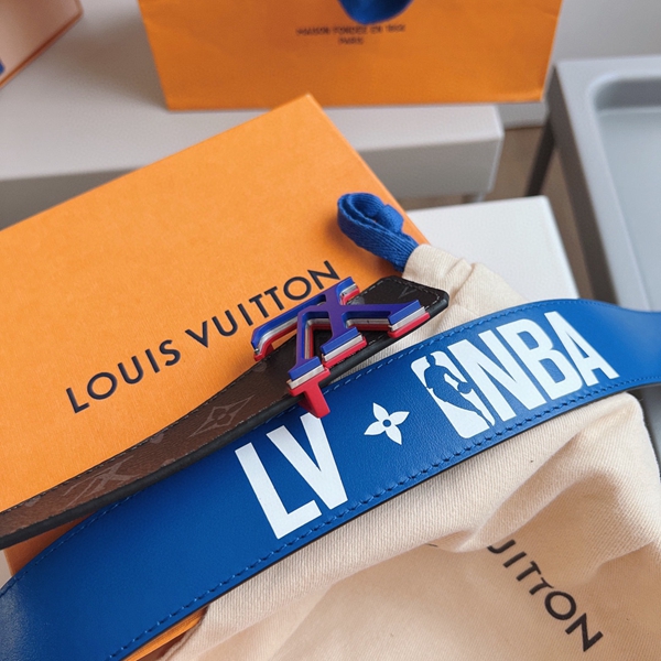 ルイヴィトンベルト着用イメージ